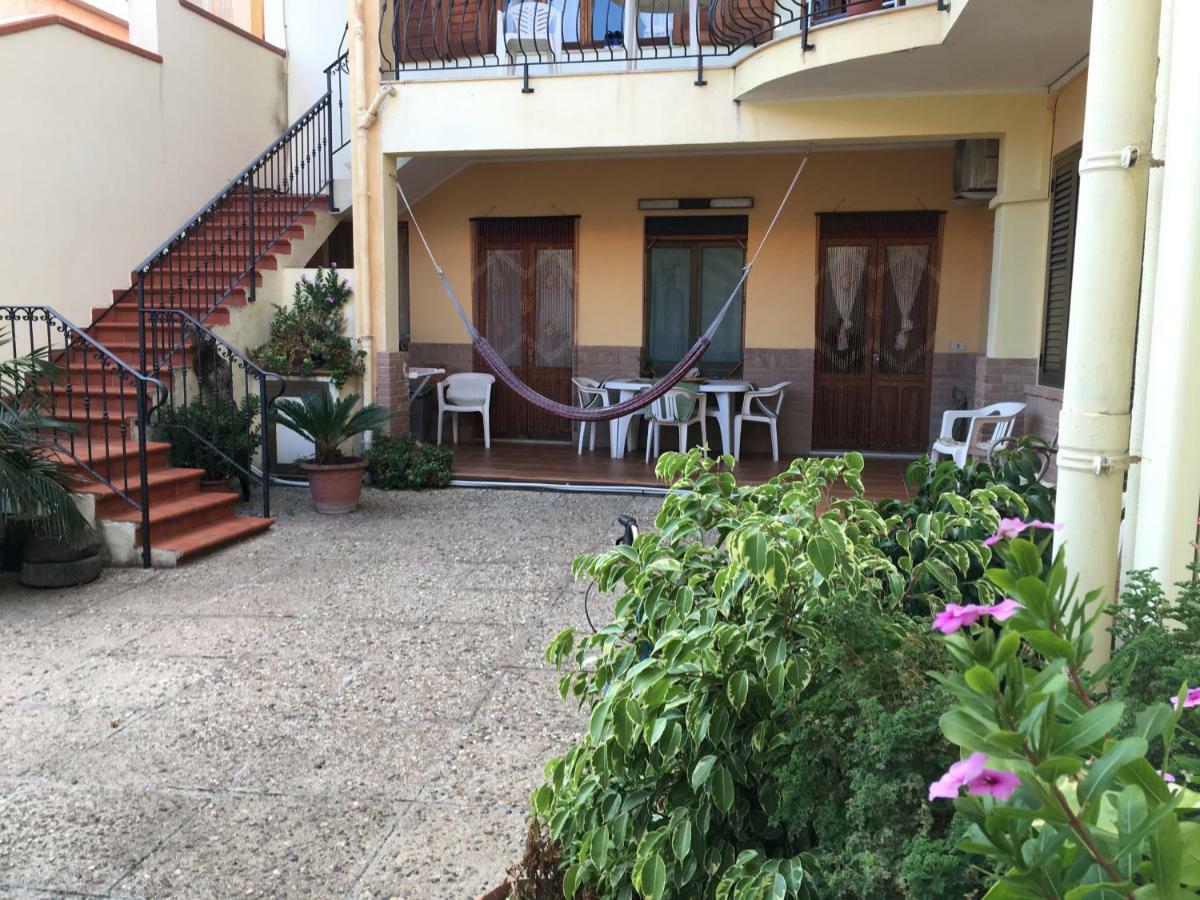 Anna Apartment Villaputzu Luaran gambar